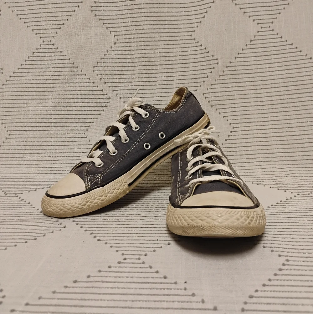 Converse Chuck Taylor Youth Blue Gray Low Top Canvas Sneakers Kids Size 3